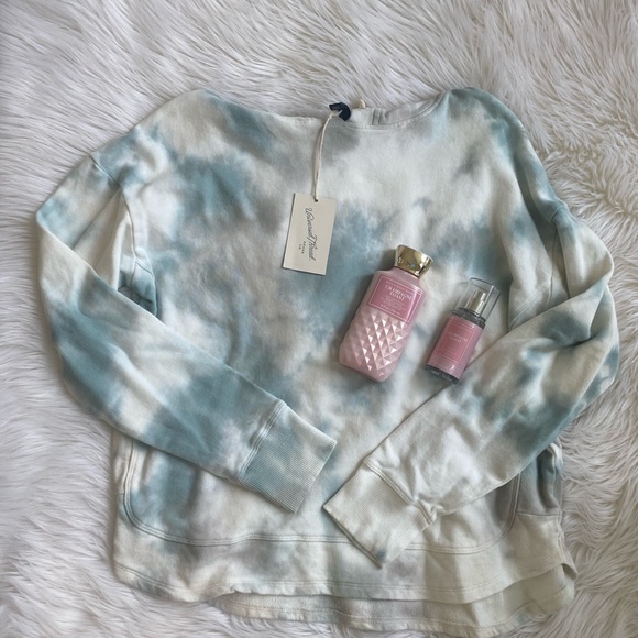 New! Tye Dye Hoodie - Picture 9 of 12